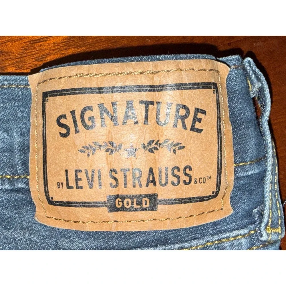 Levi Signature Men Straight Leg Jeans 34x32 Dark Blue Gold Label Incredibly Soft
